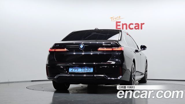 BMW i7 из Кореи Encar