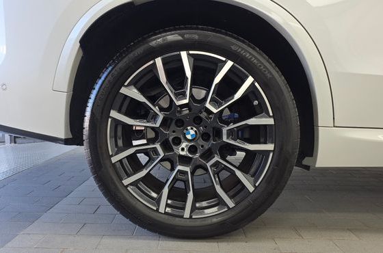 BMW X5 xDrive 40i M Sport — пробег 16 709 км — фото 5 из 5