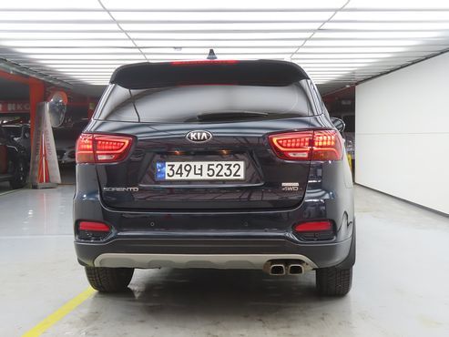 Kia Sorento Diesel 2.0 4WD Prestige — пробег 180 000 км — фото 3 из 5