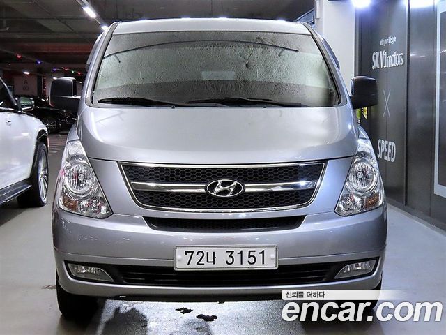 Hyundai Starex 12-Seater Wagon CVX Premium — пробег 172 567 км — фото 2 из 5