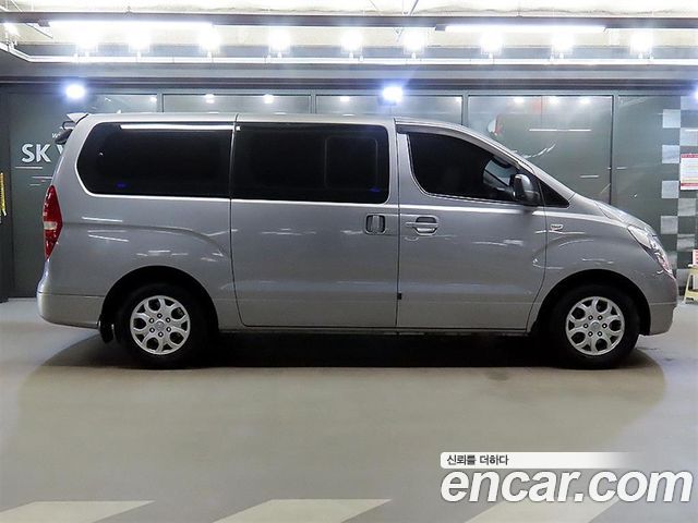 Hyundai Starex 12-Seater Wagon CVX Premium — пробег 172 567 км — фото 3 из 5