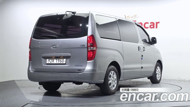 Hyundai Starex 3-Seater VAN CVX Deluxe — пробег 148 828 км — фото 2 из 5