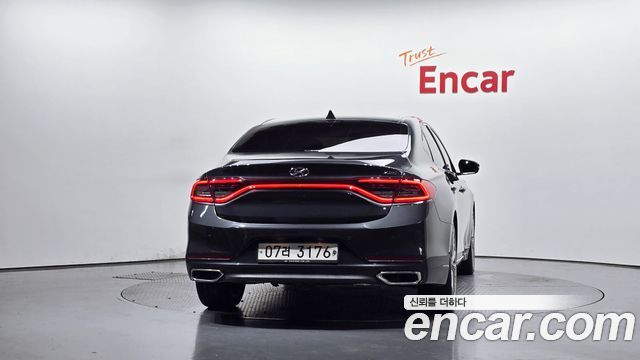 Hyundai Grandeur 2.2 Diesel Premium Special — пробег 86 950 км — фото 4 из 5