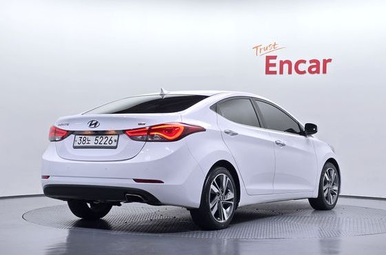 Hyundai AVANTE 1.6 GDi Modern Standard — пробег 88 512 км — фото 2 из 5