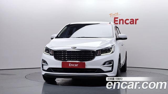 Kia Carnival 11-Seater Prestige — пробег 108 780 км — фото 3 из 5