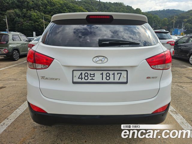 Hyundai Tucson Diesel(e-VGT) 2WD Smart special — пробег 176 262 км — фото 4 из 5
