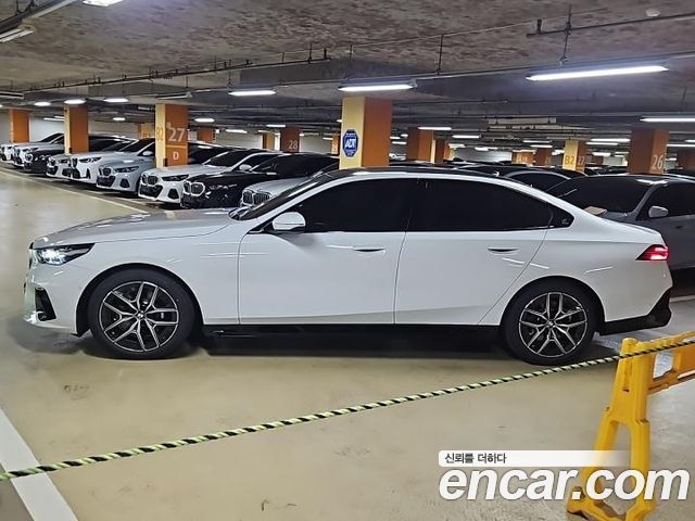 BMW 5-Series 520i M Sport — пробег 89 км — фото 5 из 5