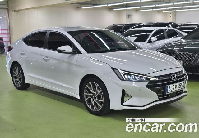 Hyundai AVANTE 1.6 Smart — пробег 109 000 км — фото 3 из 5