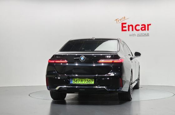 BMW 7-Series 740i xDrive M Sport — пробег 77 816 км — фото 4 из 5