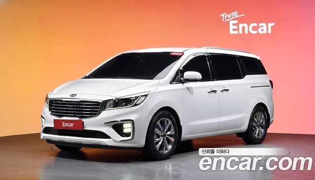 Kia Carnival Gasoline 9-Seater Noblesse Special — пробег 178 141 км — фото 1 из 5