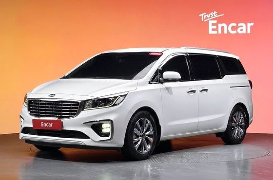 Kia Carnival Gasoline 9-Seater Noblesse Special — пробег 178 141 км — фото 1 из 5
