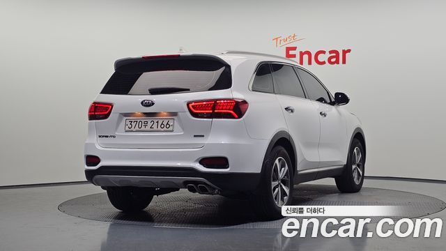 Kia Sorento Diesel 2.0 2WD Prestige — пробег 107 660 км — фото 2 из 5