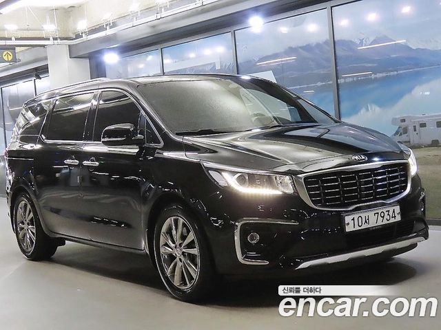 Kia Carnival 9-Seater Prstige — пробег 138 940 км — фото 2 из 5