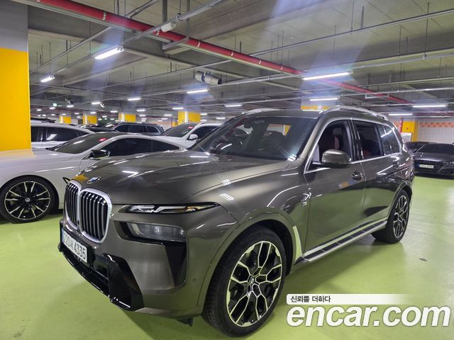 BMW X7 xDrive 40i M Sport 6STR — пробег 4 300 км — фото 2 из 5
