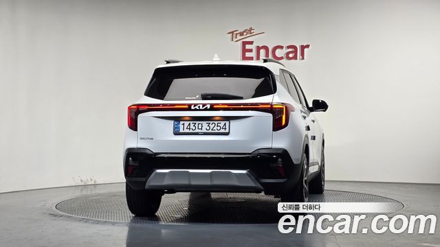 Kia Seltos из Кореи Encar