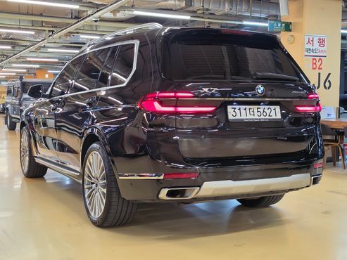 BMW X7 xDrive 40i Design Pure Excellence 7-Seater — пробег 53 000 км — фото 3 из 5