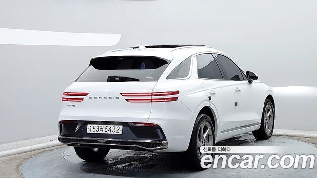 Genesis GV70 2.5T Gasoline 2WD — пробег 15 017 км — фото 4 из 5
