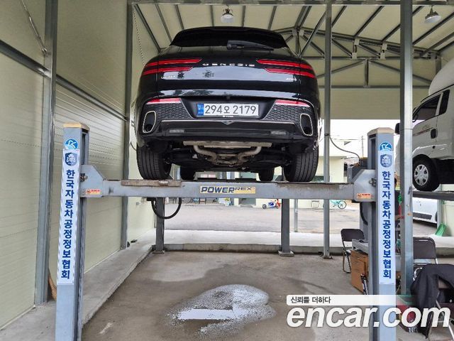 Genesis GV70 2.5T Gasoline AWD — пробег 175 021 км — фото 2 из 3