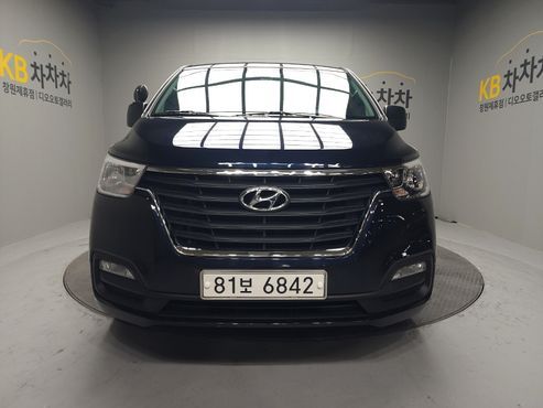 Hyundai Starex Van 3-Seater Smart — пробег 124 000 км — фото 3 из 5