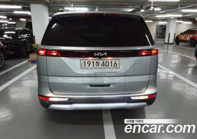 Kia Carnival Diesel 9-Seater Prestige — пробег 86 034 км — фото 3 из 5