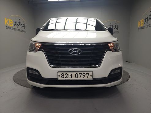 Hyundai Starex Van 5-Seater Modern — пробег 44 000 км — фото 3 из 5