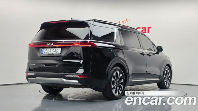Kia Carnival Diesel 9-Seater Signature — пробег 66 630 км — фото 2 из 5