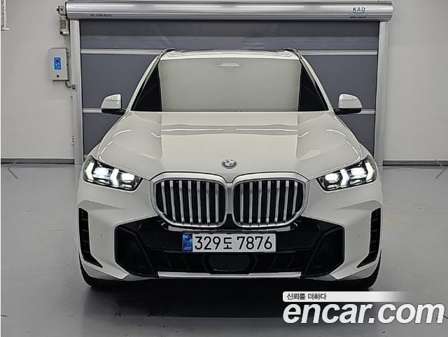 BMW X5 xDrive 40i M Sport — пробег 4 084 км — фото 2 из 5