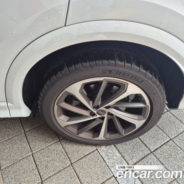 Audi Q5 40 TDI Quattro Sportback S Line Sportback — пробег 4 000 км — фото 3 из 5