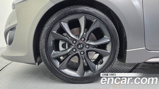 Hyundai Veloster 1.6 Turbo D Spec — пробег 117 794 км — фото 5 из 5
