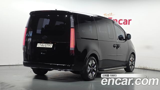 Hyundai Staria из Кореи Encar