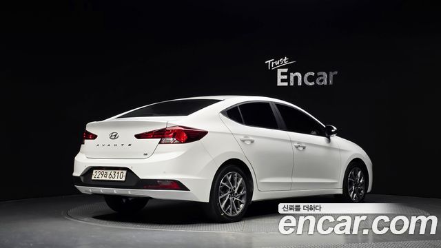 Hyundai AVANTE из Кореи Encar