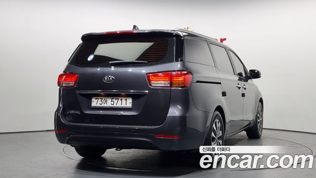 Kia Carnival 11-seater Prestige — пробег 105 271 км — фото 2 из 5