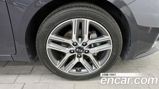 Kia K3 из Кореи Encar