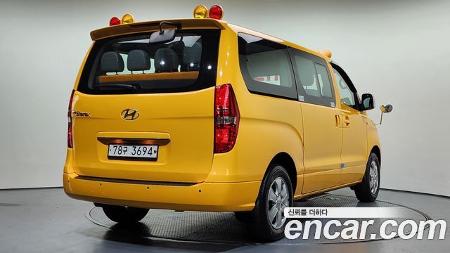 Hyundai Starex 4WD School Bus — пробег 115 658 км — фото 2 из 5