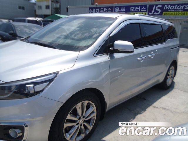 Kia Carnival 9-seater Prestige — пробег 210 137 км — фото 2 из 5