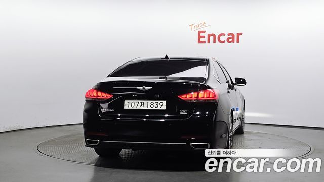 Hyundai Genesis из Кореи Encar