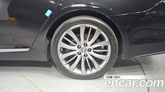 Hyundai Genesis из Кореи Encar