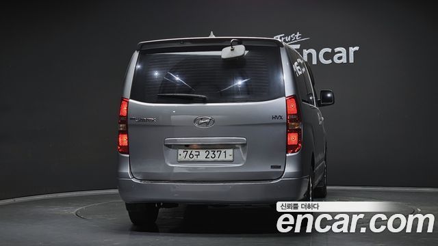 Hyundai Starex 11-Seater Wagon HVX VIP PACK — пробег 176 558 км — фото 4 из 5