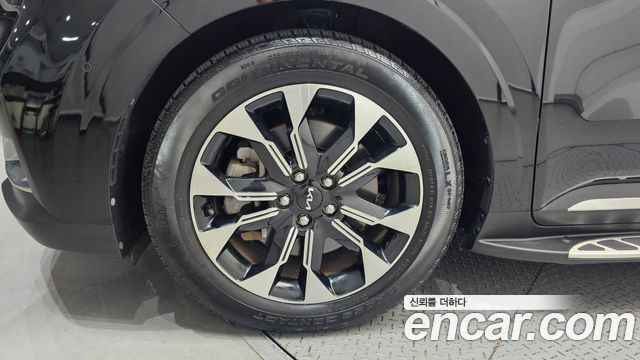 Kia Carnival Gasoline 7-Seater Signature — пробег 24 330 км — фото 5 из 5