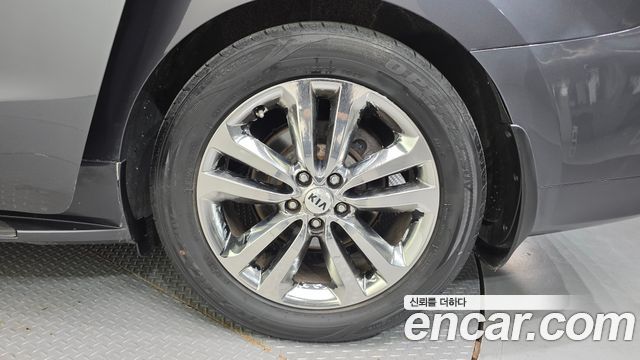 Kia Carnival 9-seater Prestige — пробег 158 929 км — фото 5 из 5