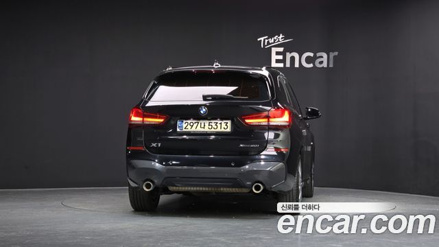 BMW X1 xDrive 20i M Sport — пробег 50 740 км — фото 4 из 5