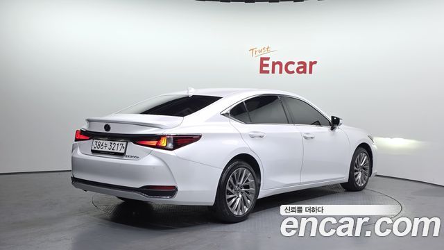 Lexus ES из Кореи Encar