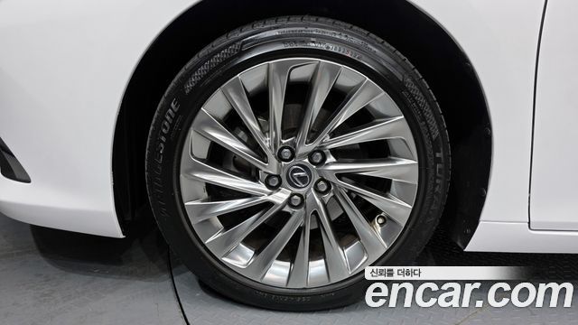 Lexus ES из Кореи Encar