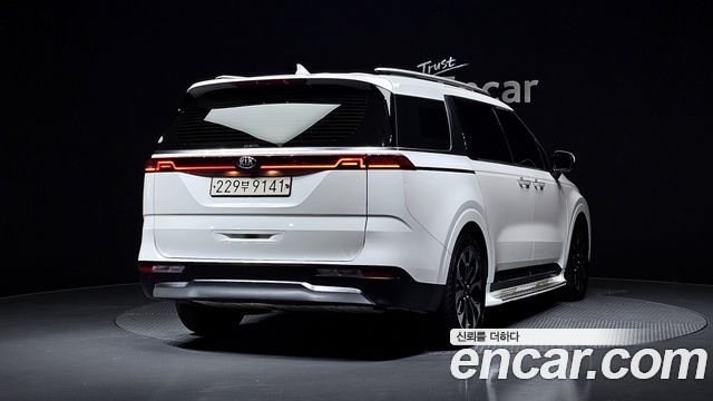 Kia Carnival 7-Seater Signature — пробег 92 274 км — фото 2 из 5