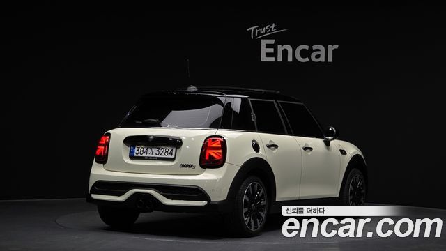 Mini Cooper из Кореи Encar