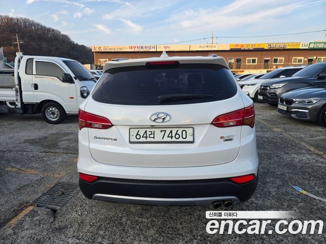 Hyundai Santafe Diesel(e-VGT) 2.0 4WD Exclusive — пробег 134 986 км — фото 4 из 5