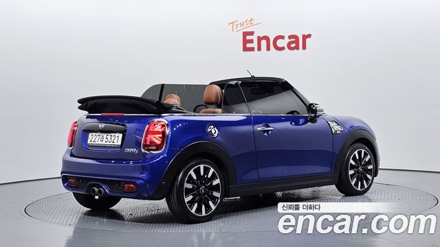 Mini Cooper Convertible из Кореи Encar