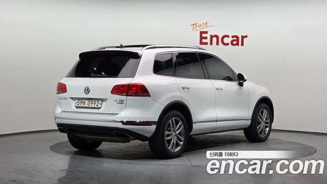 Volkswagen Touareg V6 3.0 TDI Bluemotion 7P5 — пробег 147 222 км — фото 2 из 5