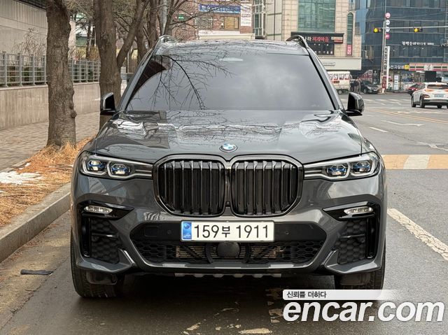 BMW X7 xDrive 40i M Sport Online Exclusive Edition 6 Seater — пробег 48 090 км — фото 1 из 5