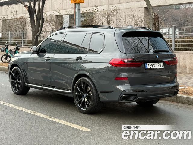 BMW X7 xDrive 40i M Sport Online Exclusive Edition 6 Seater — пробег 48 090 км — фото 5 из 5